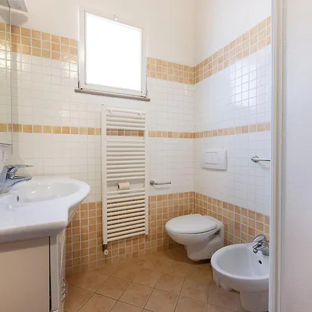 Nisportino Borgo Alloro, Fonte Ed Aida Apartment *