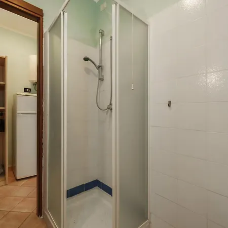 Nisportino Borgo Alloro, Fonte Ed Aida Apartment