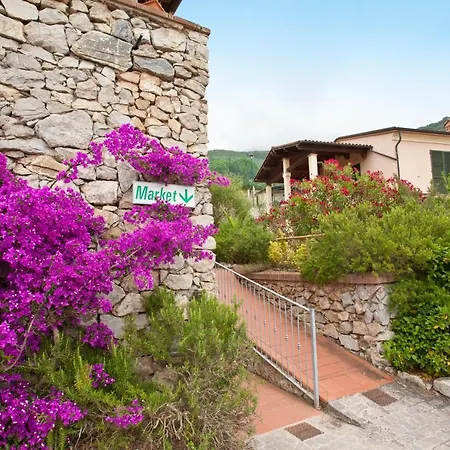 Apartamento Nisportino Borgo Alloro, Fonte Ed Aida *