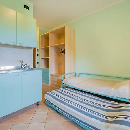 Nisportino Borgo Alloro, Fonte Ed Aida