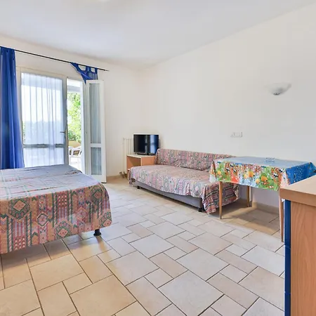 Nisportino Borgo Alloro, Fonte Ed Aida *