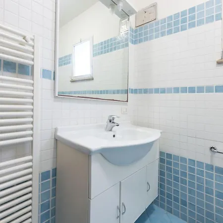 Daire Nisportino Borgo Alloro, Fonte Ed Aida Rio dellʼElba