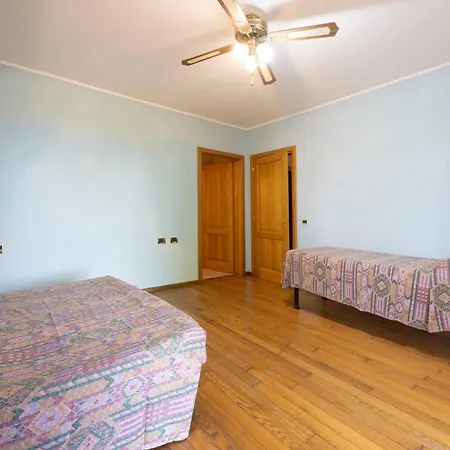 Nisportino Borgo Alloro, Fonte Ed Aida Apartamento