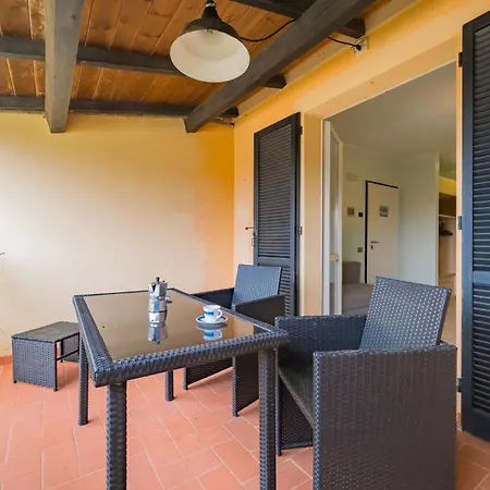 Nisportino Borgo Alloro, Fonte Ed Aida Apartment