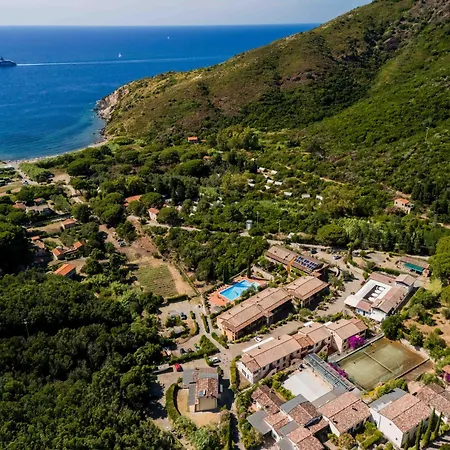 Nisportino Borgo Alloro, Fonte Ed Aida *