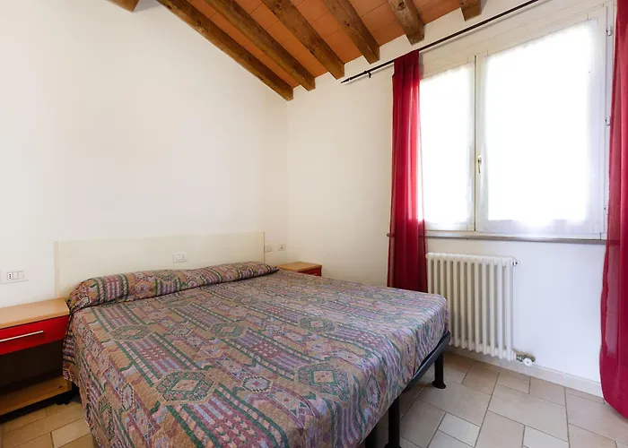 Nisportino Borgo Alloro, Fonte Ed Aida